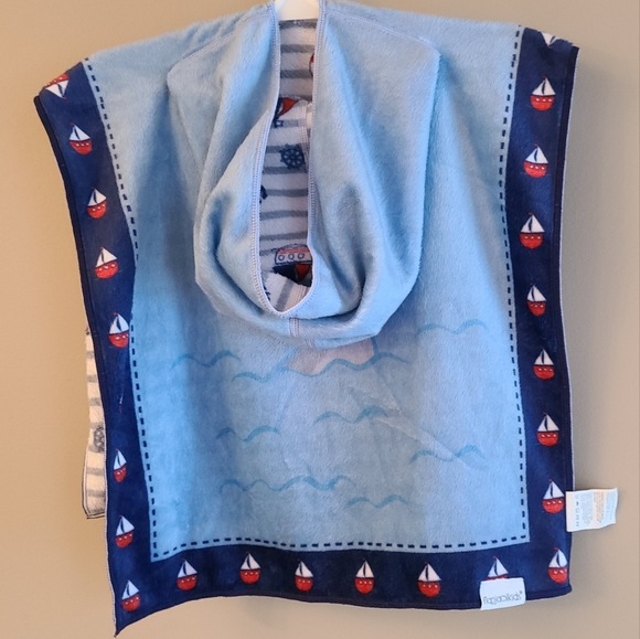 Soft reversible hooded swimsuit coverup - Picture 2 of 4